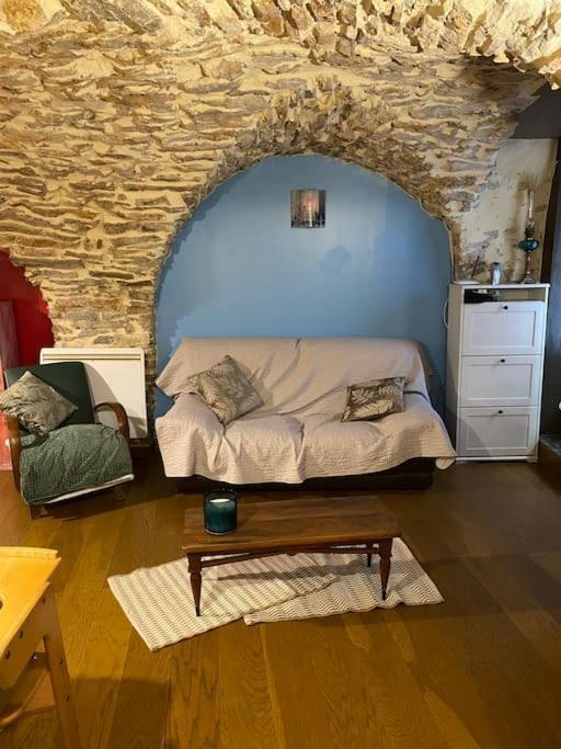 Charmante Cave Voutee 4 Personnes Saint-Jean-de-Fos 외부 사진