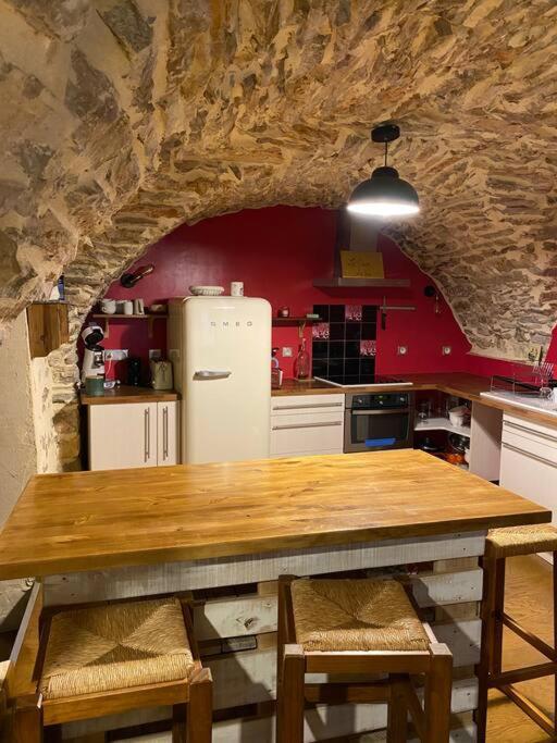 Charmante Cave Voutee 4 Personnes Saint-Jean-de-Fos 외부 사진